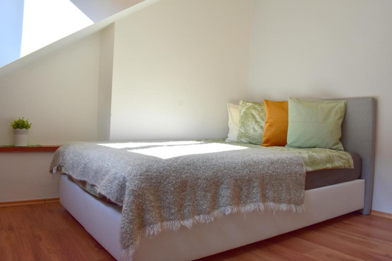 New Central Rooftop With Private Wellness, Sauna & Whirlpool Bath Prague Exterior photo